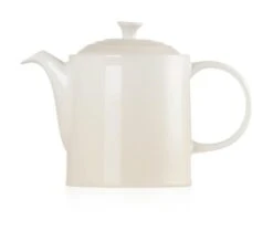 Le Creuset Grand Teapot - Meringue 8 Le Creuset Grand Teapot - Meringue -Home Furnishings Store 45401 4824