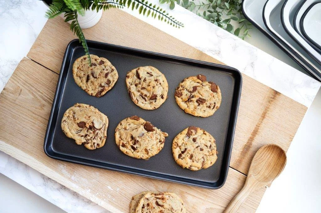 Luxe 39cm Baking Tray 6 Luxe 39cm Baking Tray - Image 4