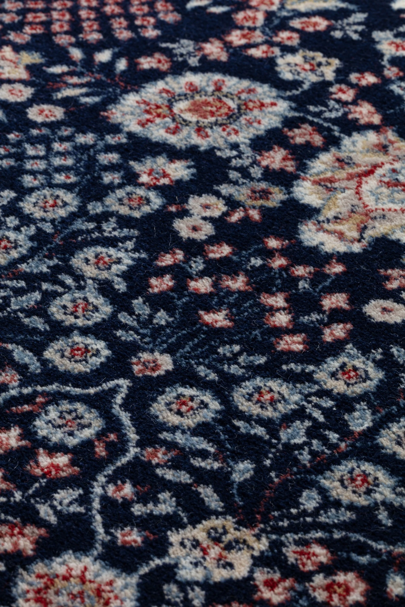 Mastercraft Kashqai Wool Wilton Rug - 45325/500 4 Mastercraft Kashqai Wool Wilton Rug - 45325/500 - Image 2