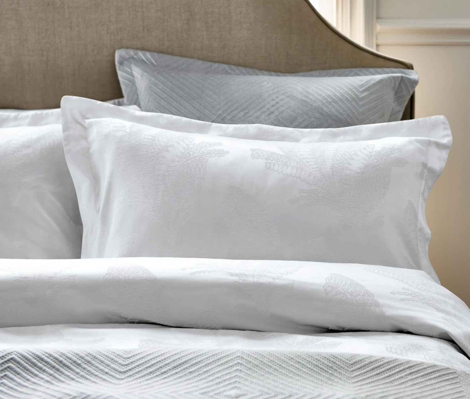 Helena Springfield Gatsby White Oxford Pillow Case 4 Helena Springfield Gatsby White Oxford Pillow Case - Image 2