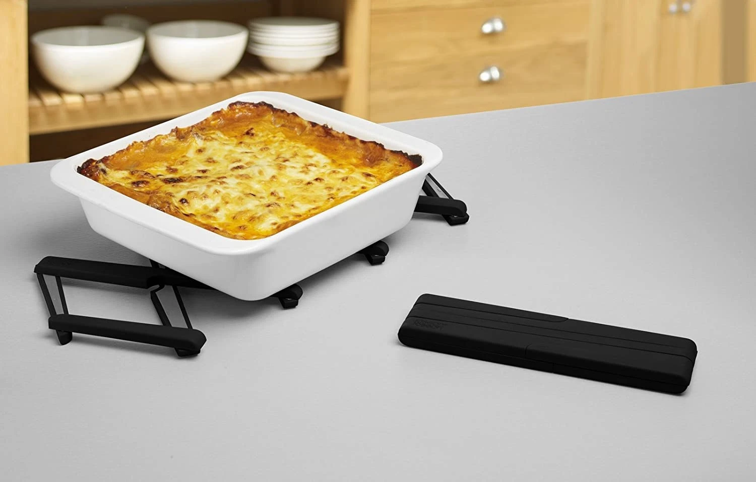 Joseph Joseph Stretch Pot Stand 4 Joseph Joseph Stretch Pot Stand - Image 2